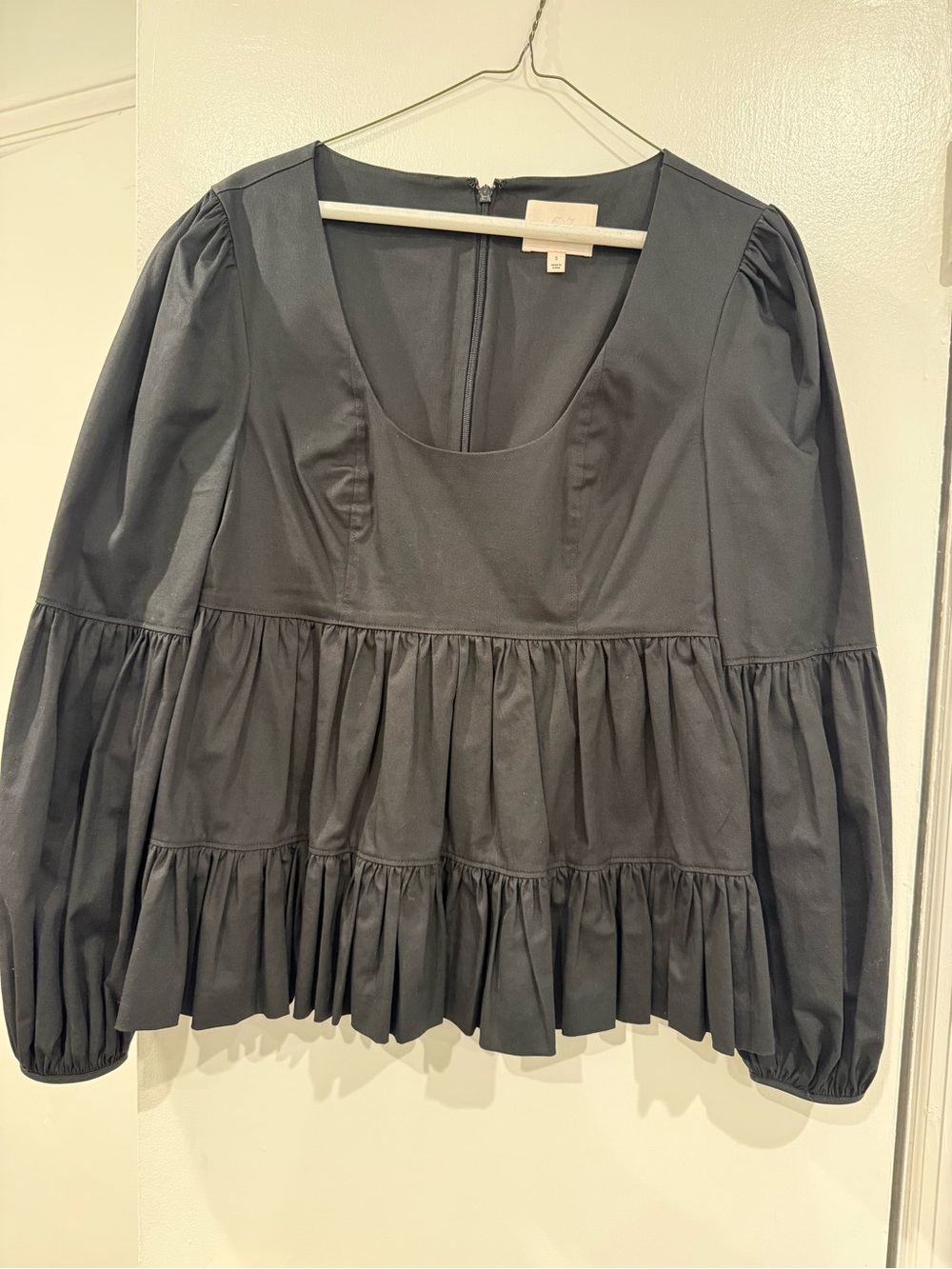 cinq a sept Black Scoop-Neck Tiered Puff-Sleeve Tunic